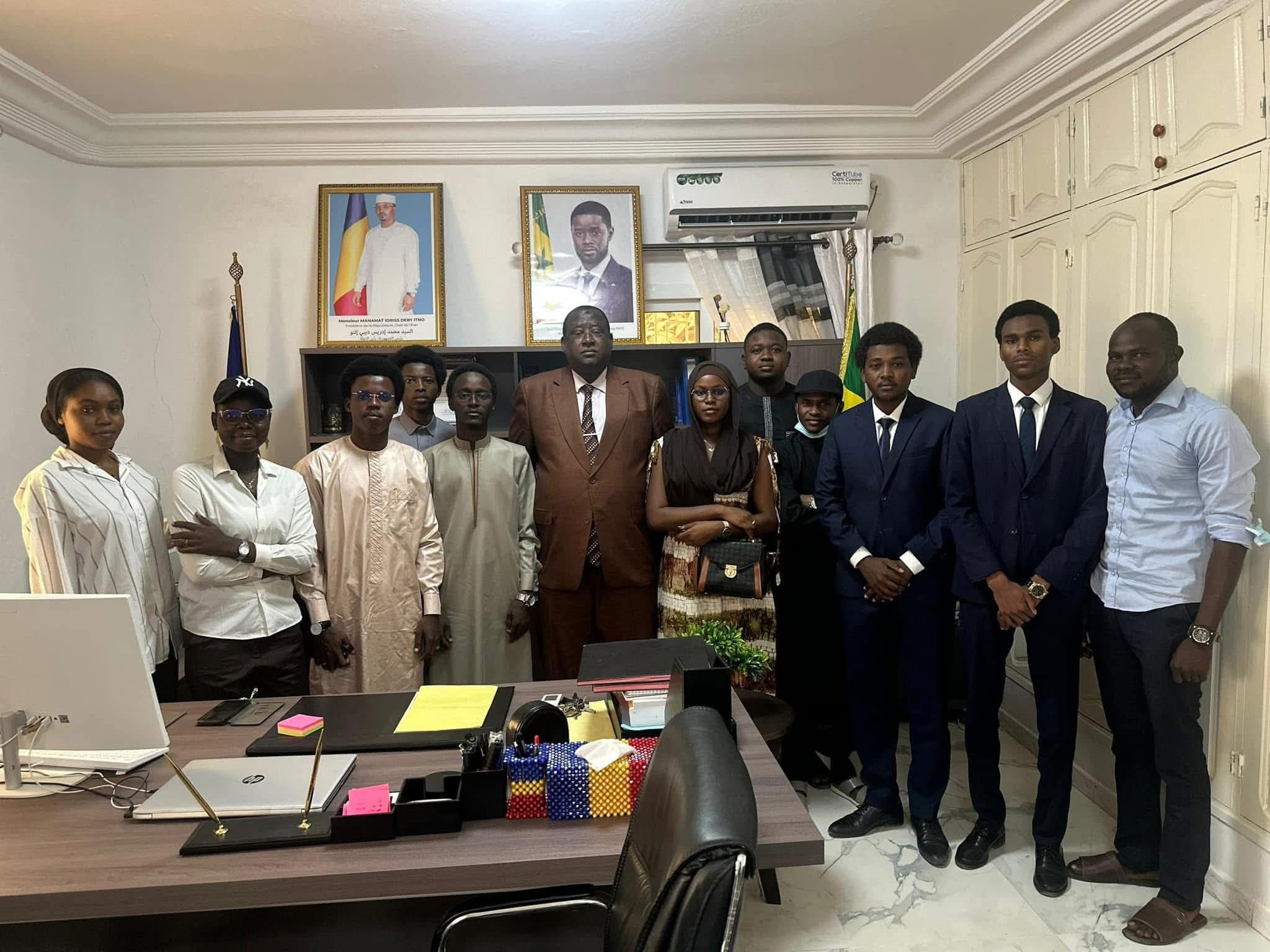 Étudiants discutant